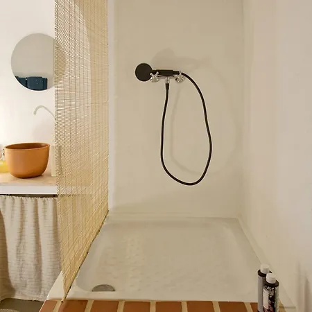 Passer Domesticus Διαμέρισμα