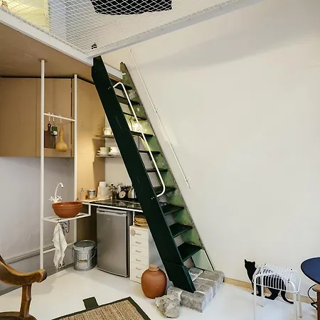 Passer Domesticus Apartment
