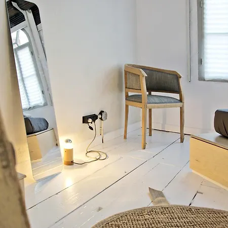 Passer Domesticus Salonicco